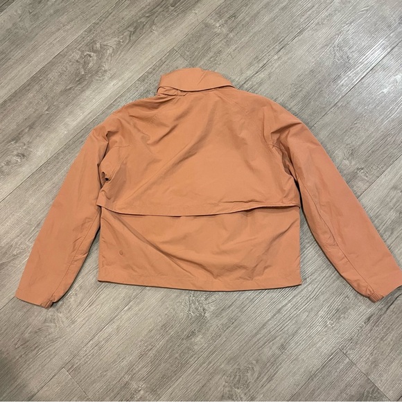 Lululemon Always Effortless Jacket in Orange - Picture 4 of 8